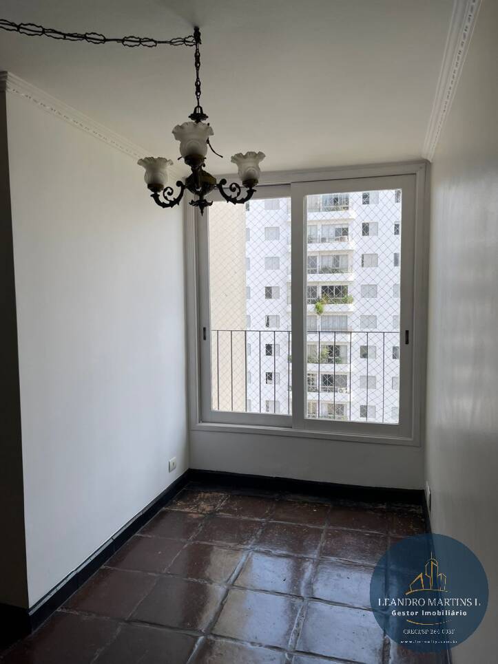 Apartamento à venda com 2 quartos, 75m² - Foto 2