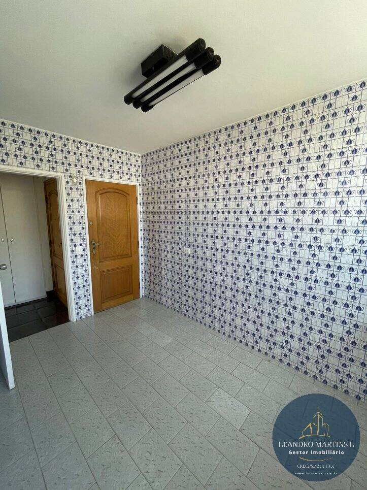 Apartamento à venda com 2 quartos, 75m² - Foto 4