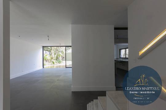 Casa à venda com 5 quartos, 410m² - Foto 1