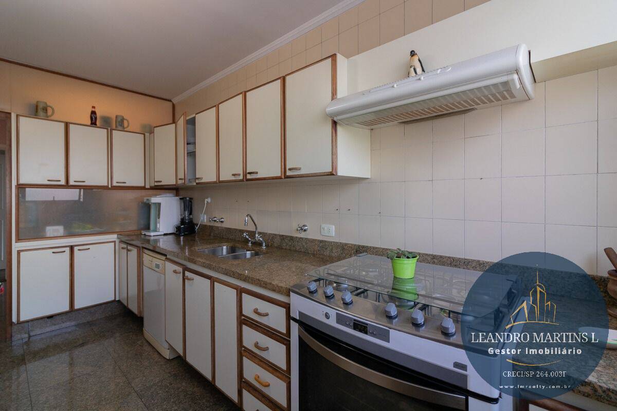 Apartamento à venda com 3 quartos, 170m² - Foto 22