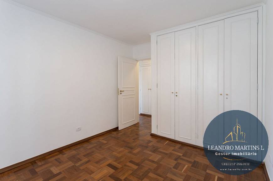 Apartamento à venda com 3 quartos, 145m² - Foto 19