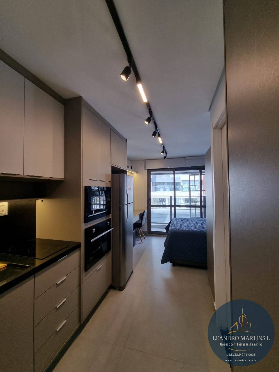 Apartamento à venda e aluguel com 1 quarto, 24m² - Foto 1