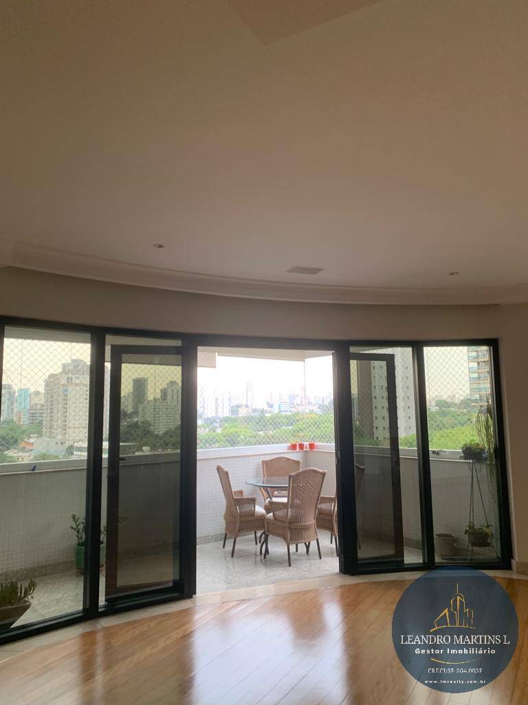 Apartamento à venda com 4 quartos, 186m² - Foto 2