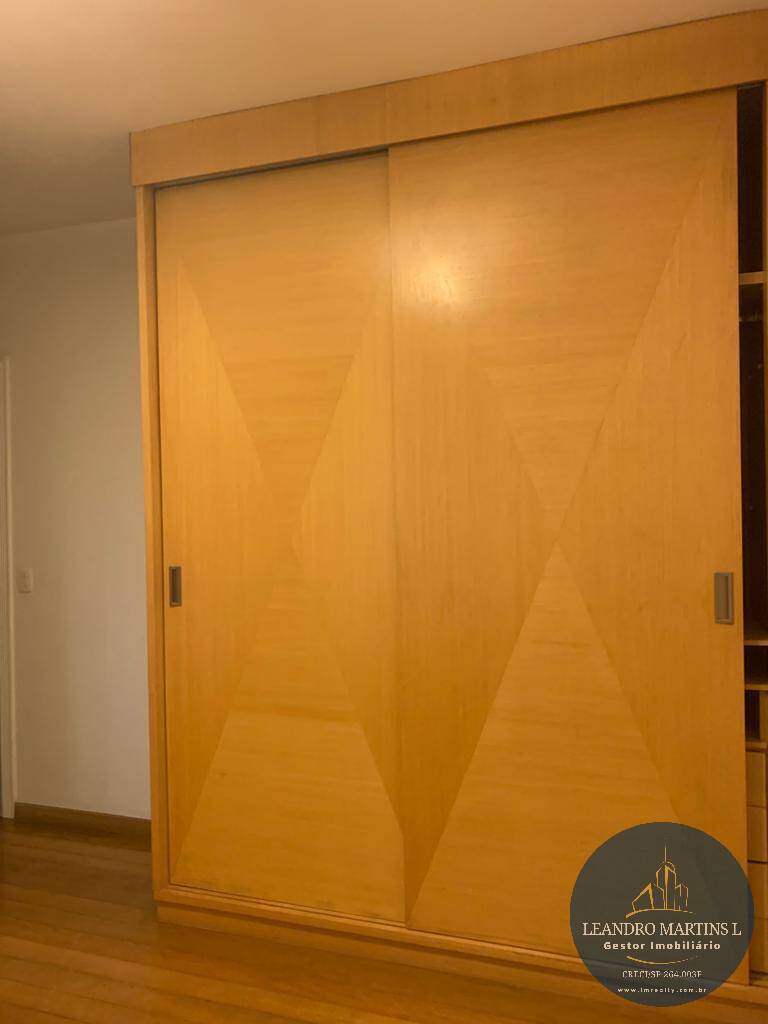 Apartamento à venda com 4 quartos, 186m² - Foto 15