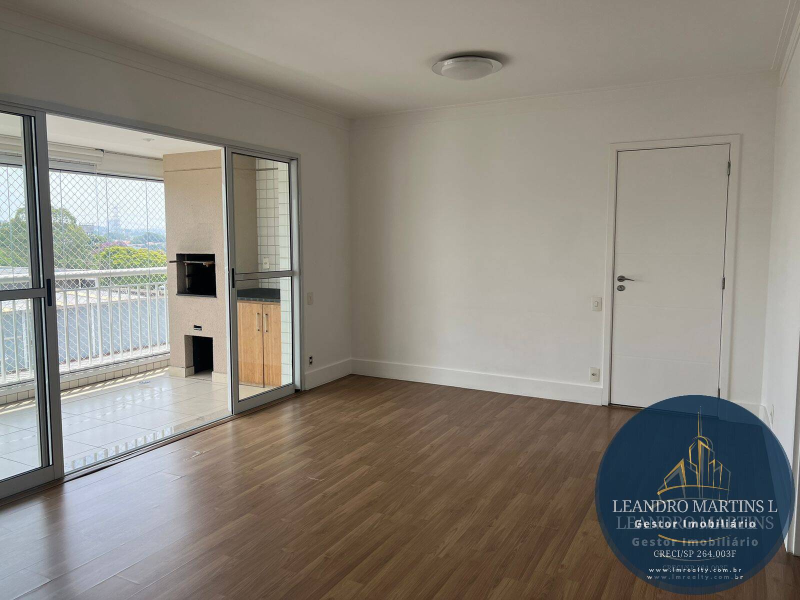 Apartamento à venda e aluguel com 3 quartos, 98m² - Foto 1