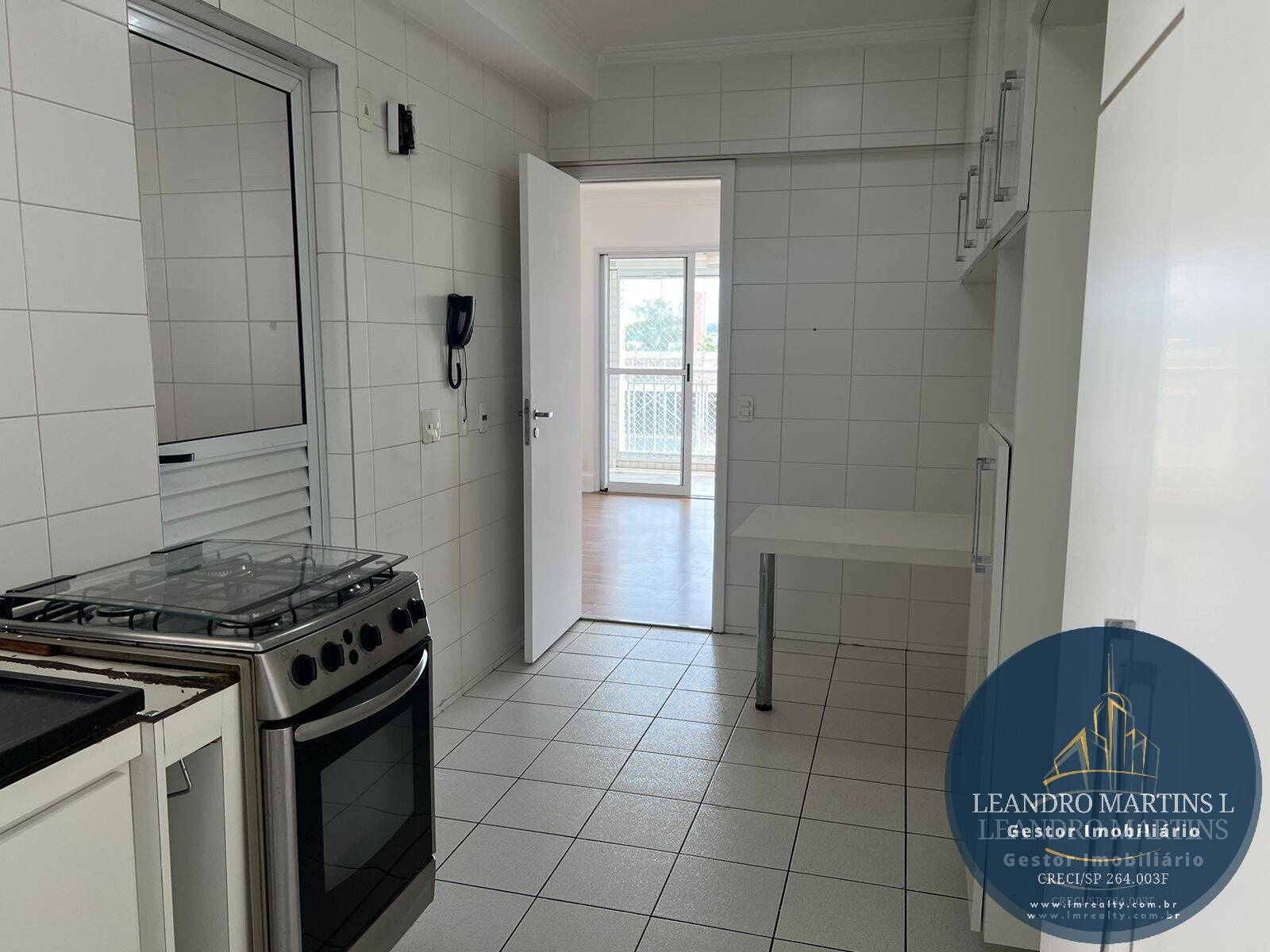 Apartamento à venda e aluguel com 3 quartos, 98m² - Foto 19