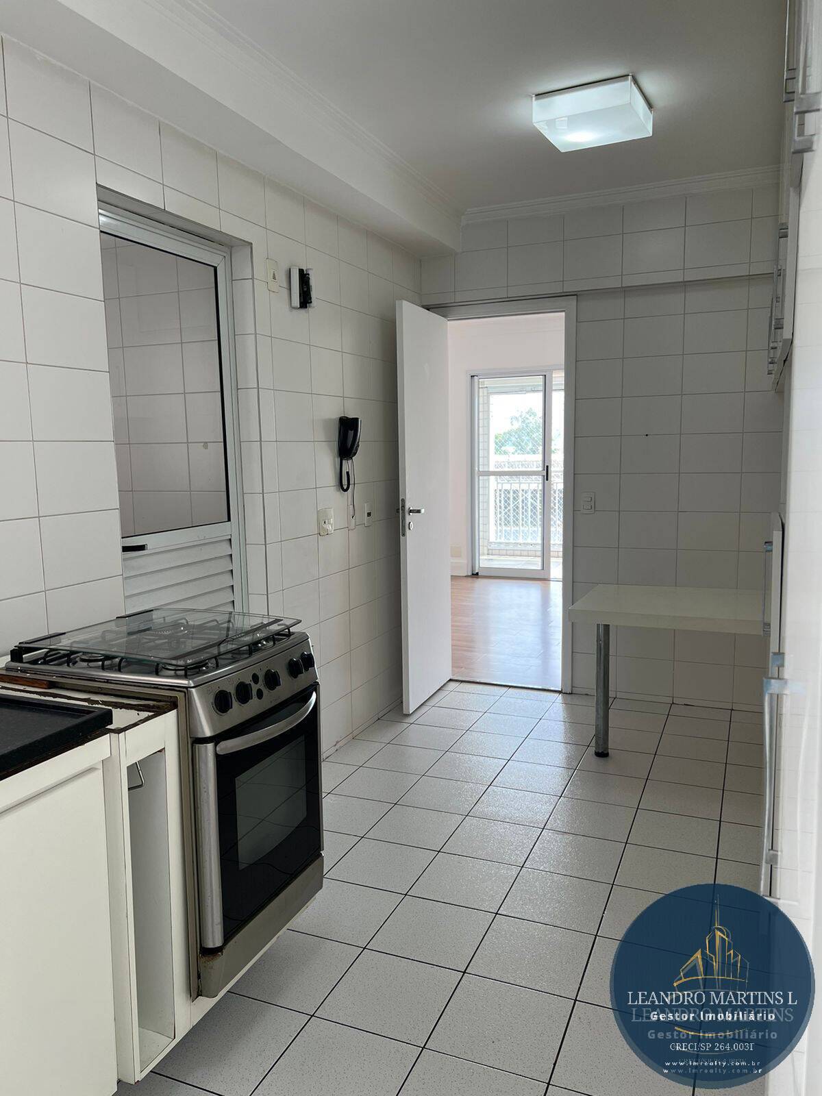 Apartamento à venda e aluguel com 3 quartos, 98m² - Foto 21