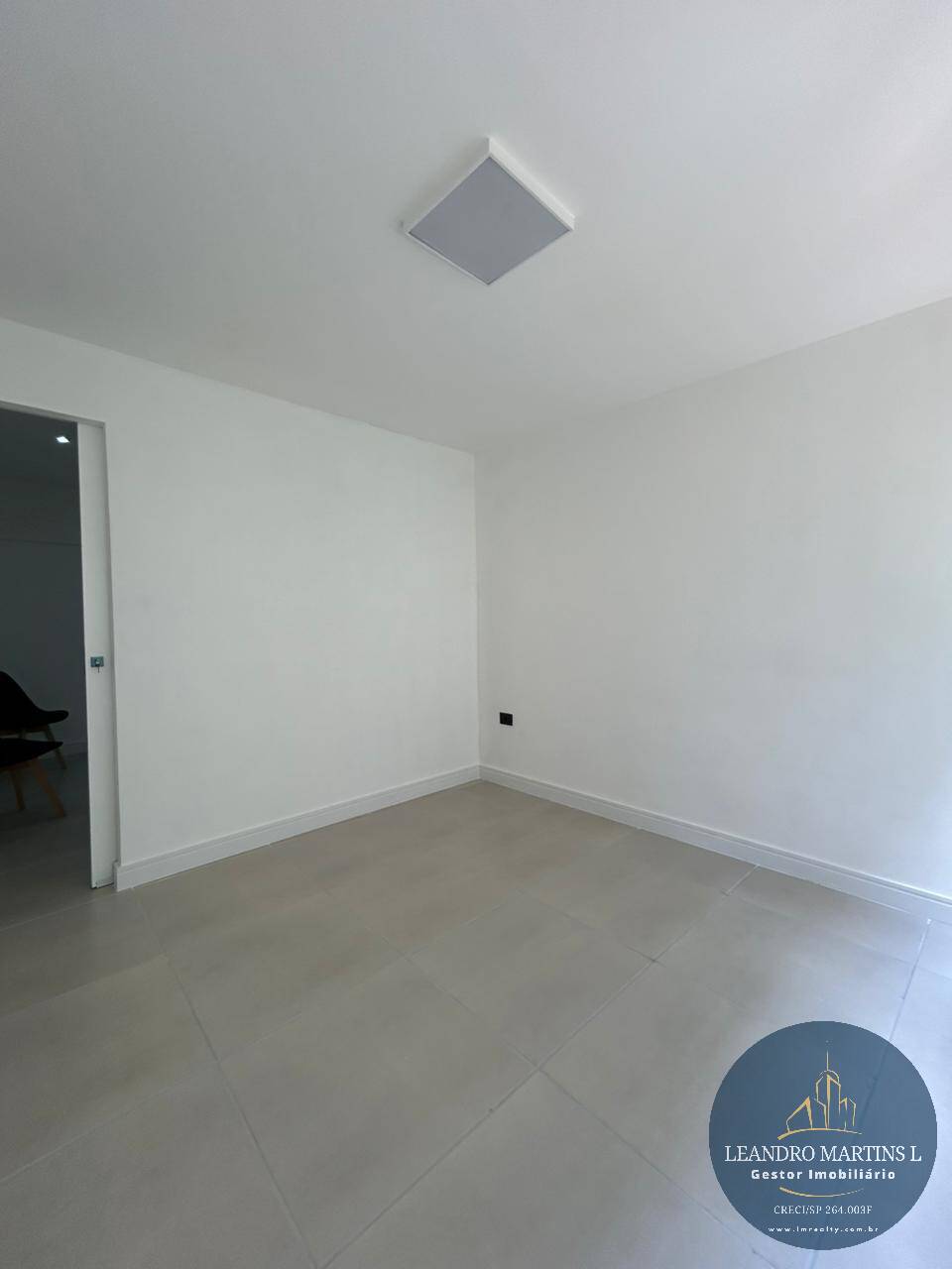 Apartamento à venda com 2 quartos, 57m² - Foto 11