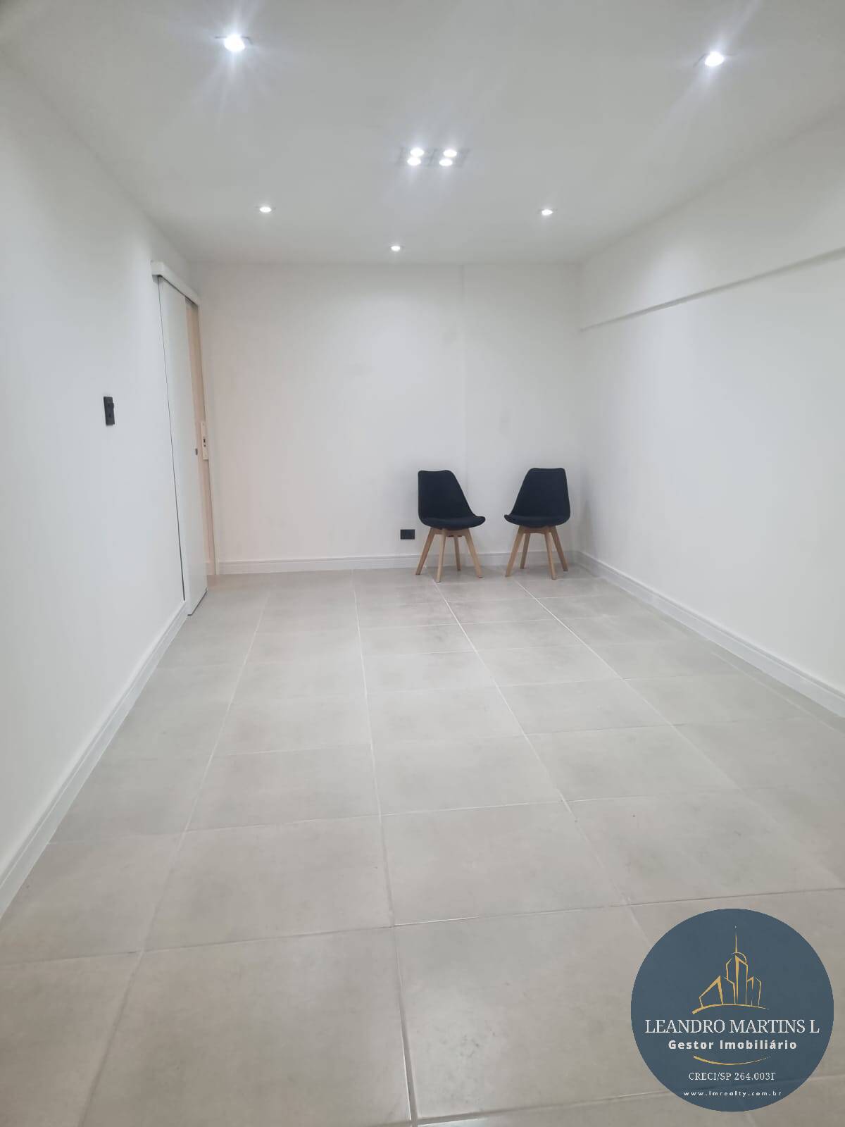 Apartamento à venda com 2 quartos, 57m² - Foto 2