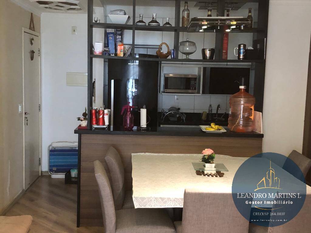 Apartamento à venda com 3 quartos, 76m² - Foto 2