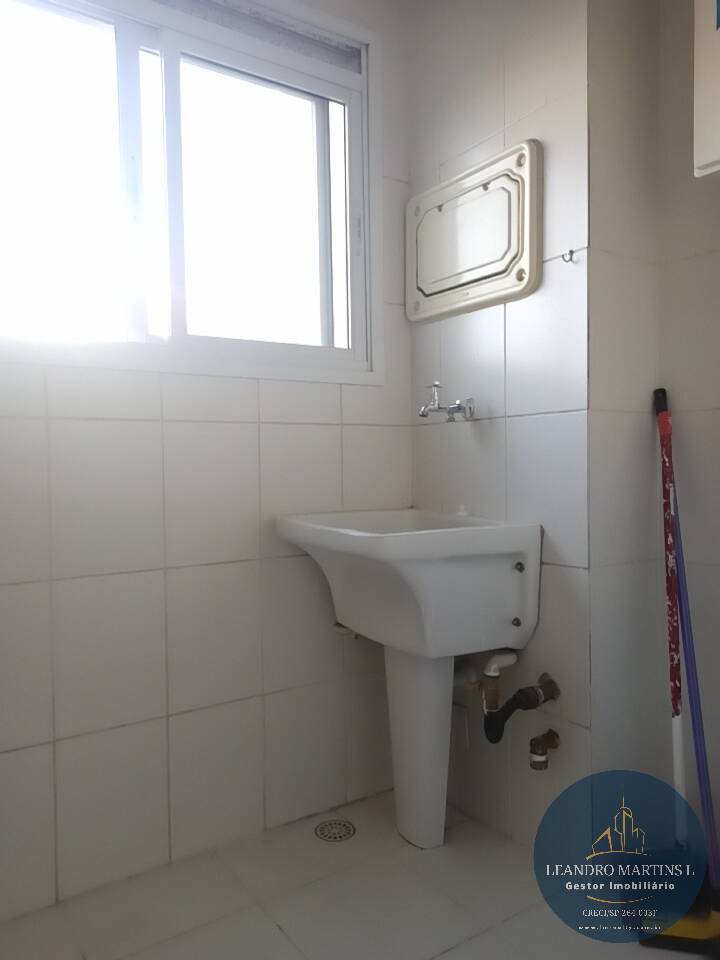 Apartamento à venda com 2 quartos, 60m² - Foto 10