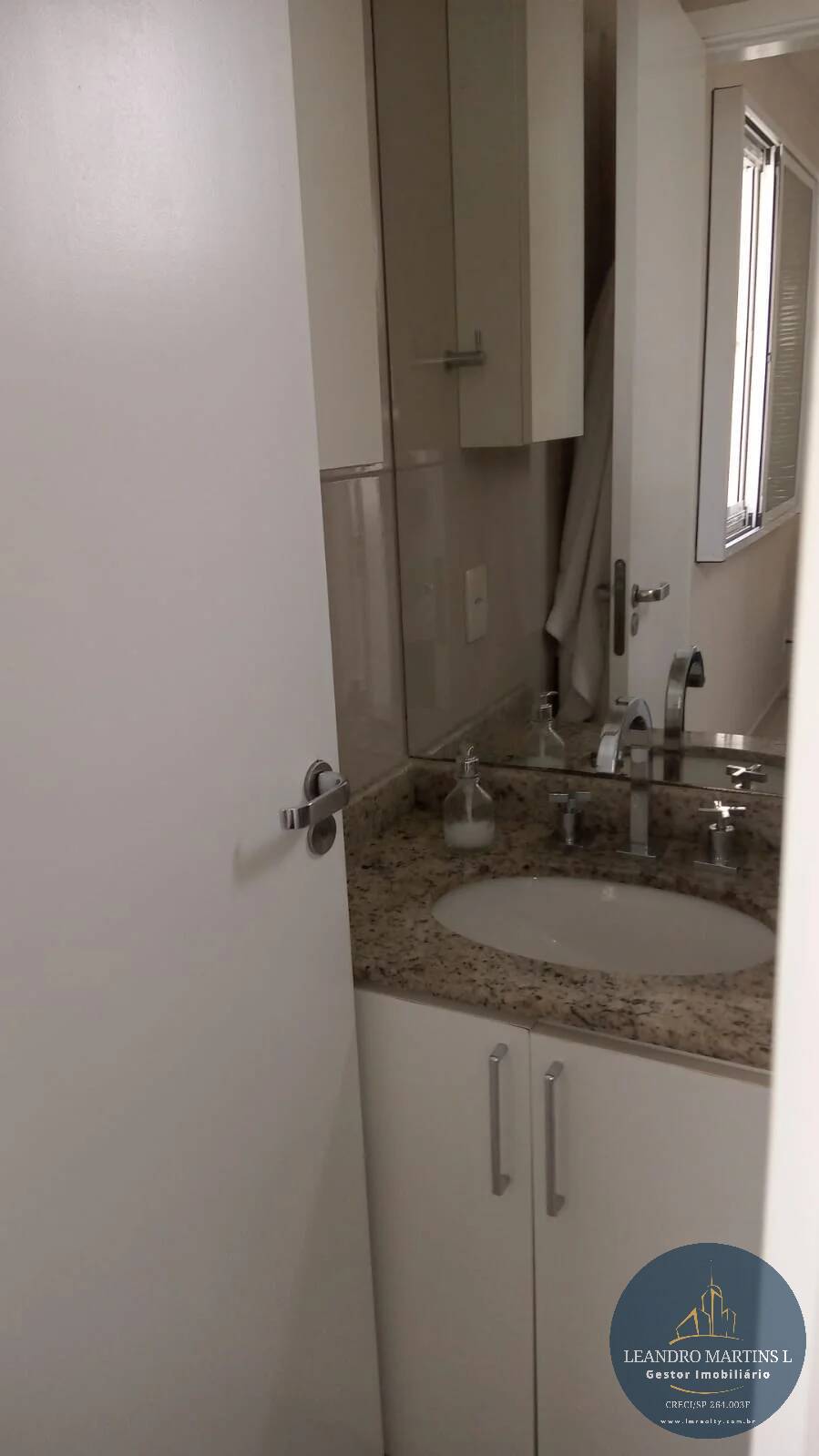 Apartamento à venda com 2 quartos, 61m² - Foto 9