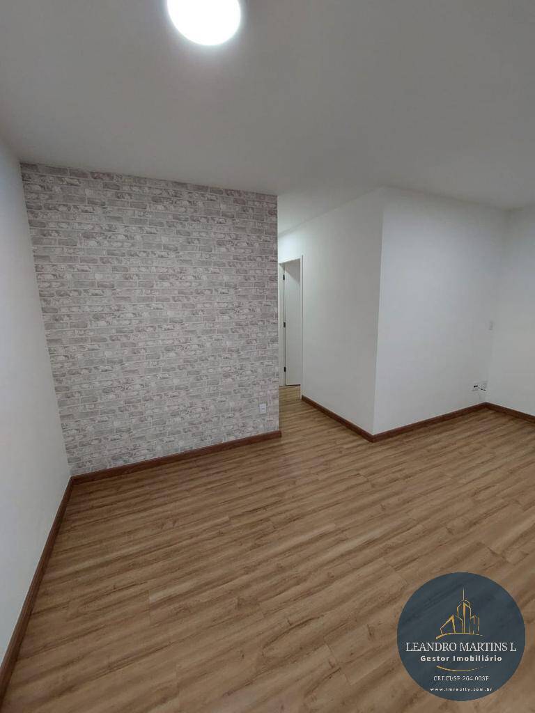 Apartamento para alugar com 3 quartos, 72m² - Foto 3