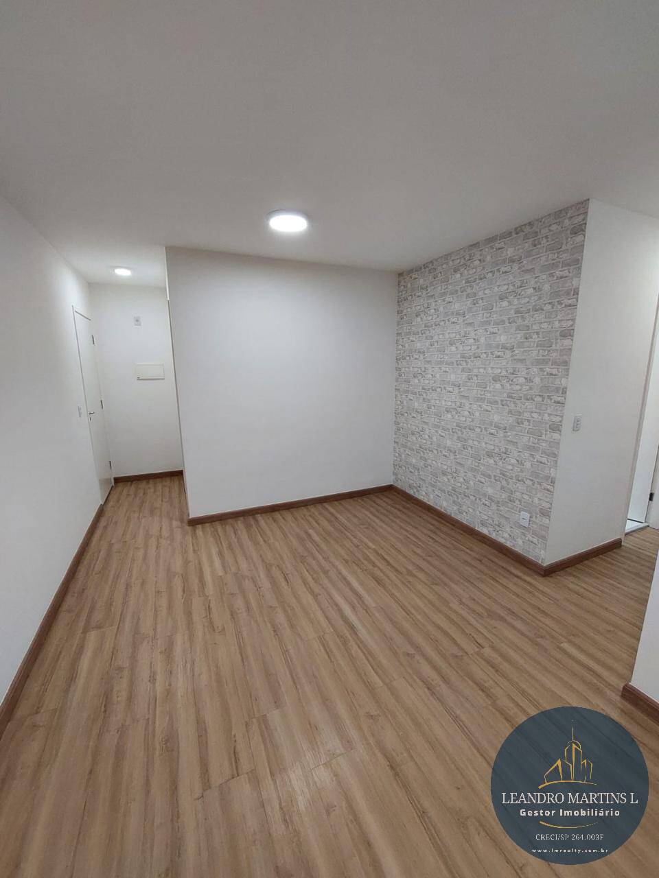 Apartamento para alugar com 3 quartos, 72m² - Foto 2