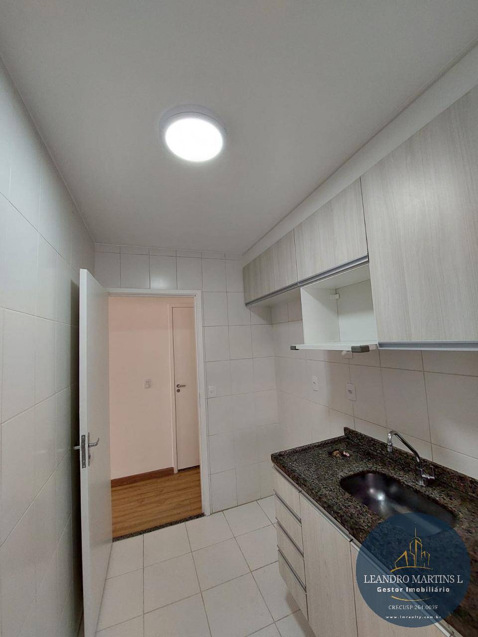 Apartamento para alugar com 3 quartos, 72m² - Foto 8