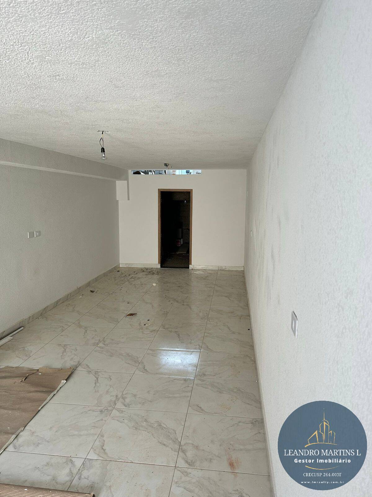 Casa à venda com 3 quartos, 141m² - Foto 2