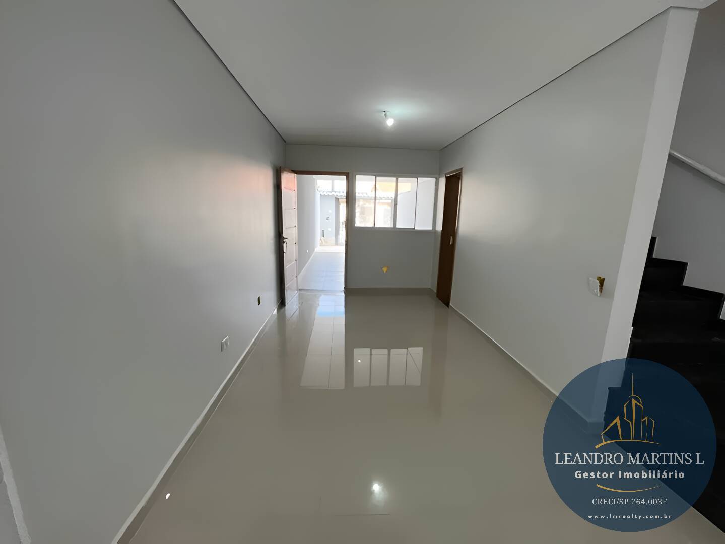 Casa à venda com 3 quartos, 105m² - Foto 3