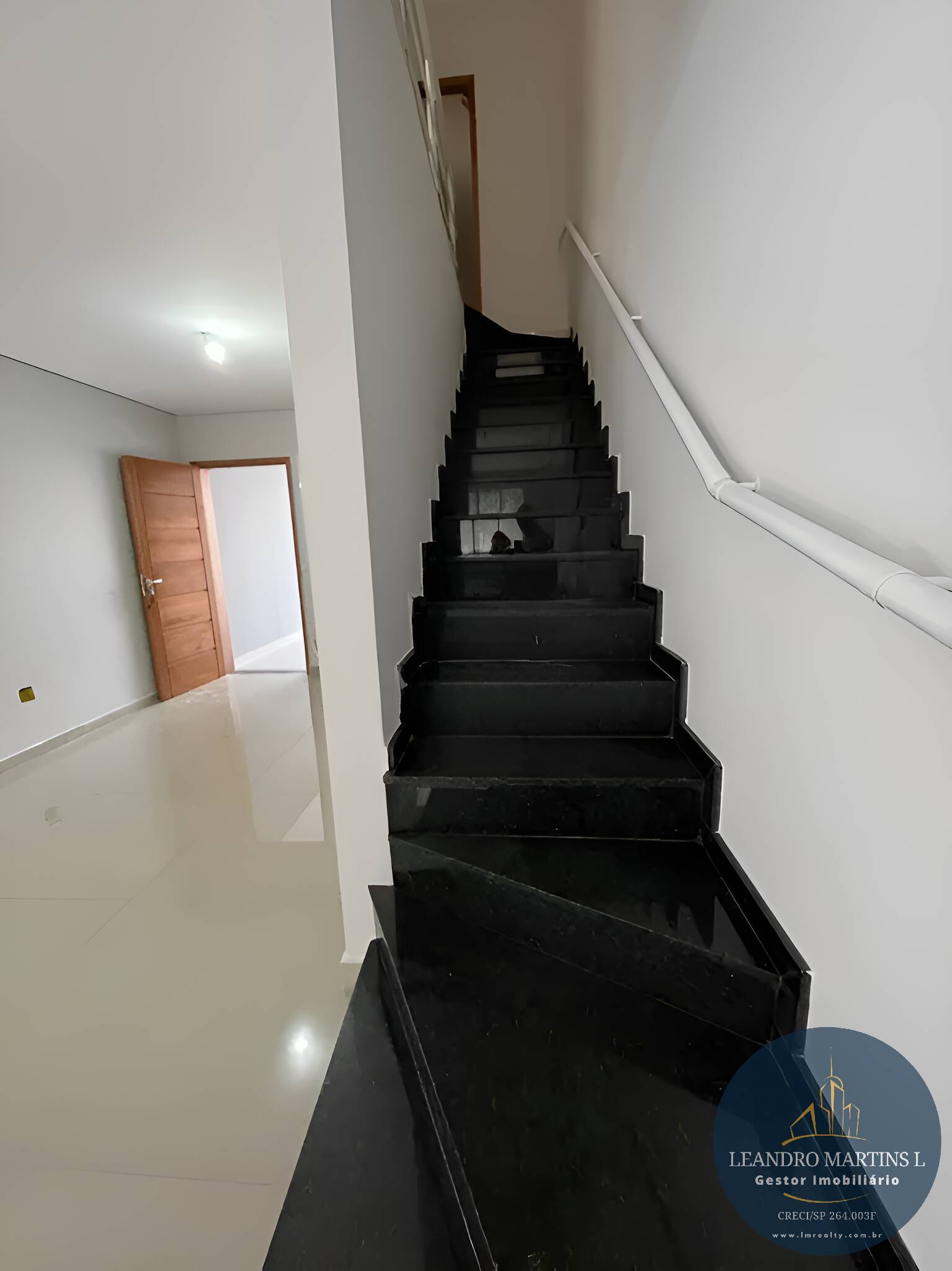 Casa à venda com 3 quartos, 105m² - Foto 7