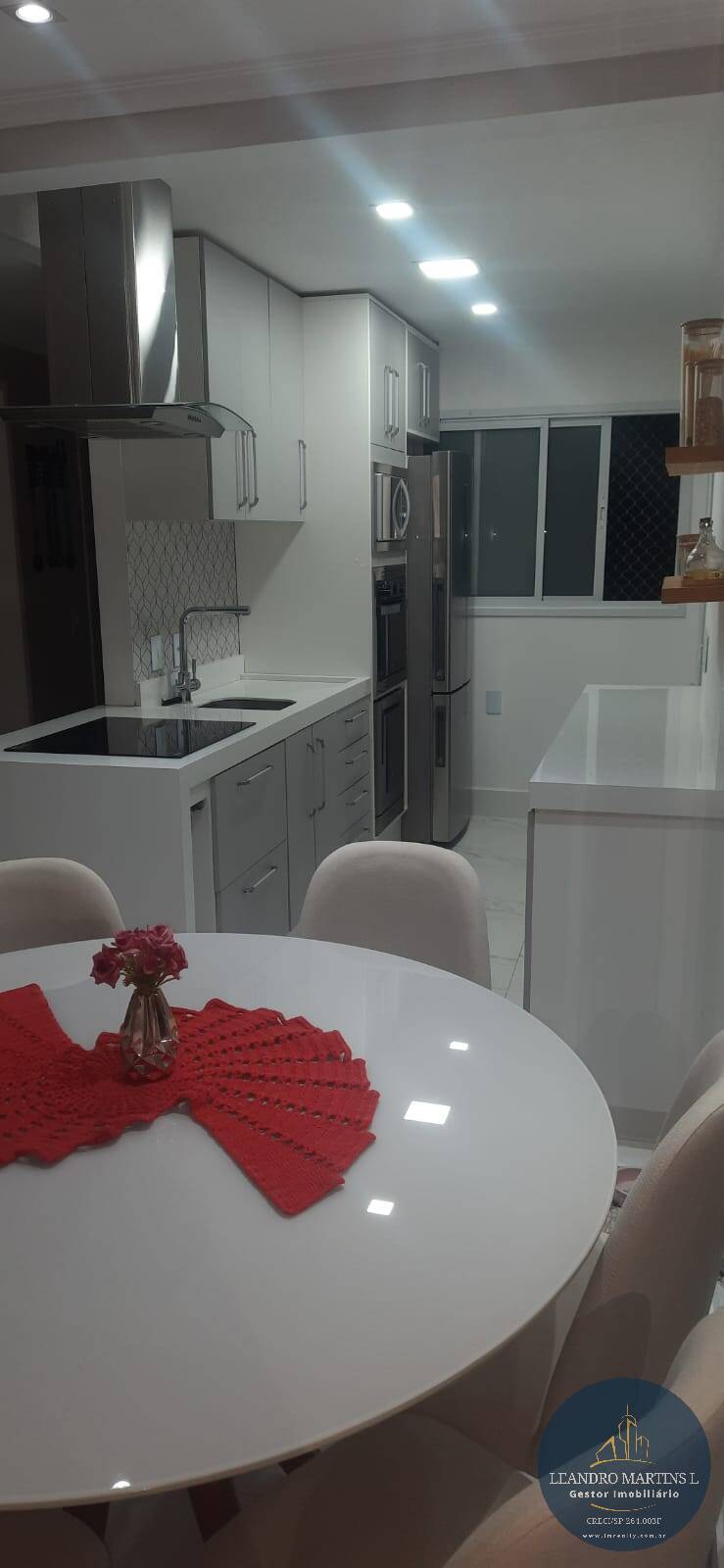 Apartamento à venda com 2 quartos, 65m² - Foto 8