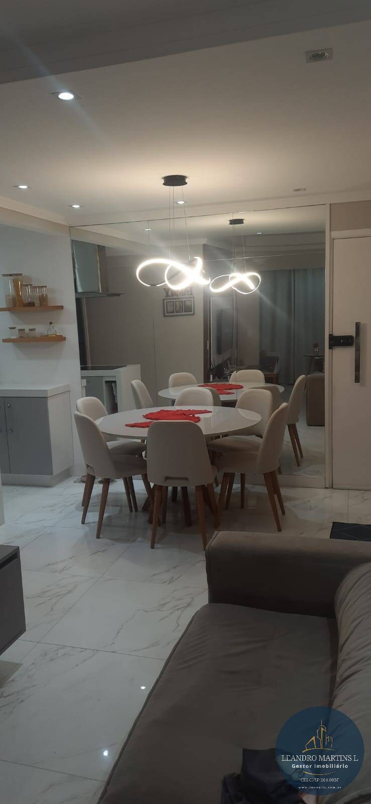 Apartamento à venda com 2 quartos, 65m² - Foto 1