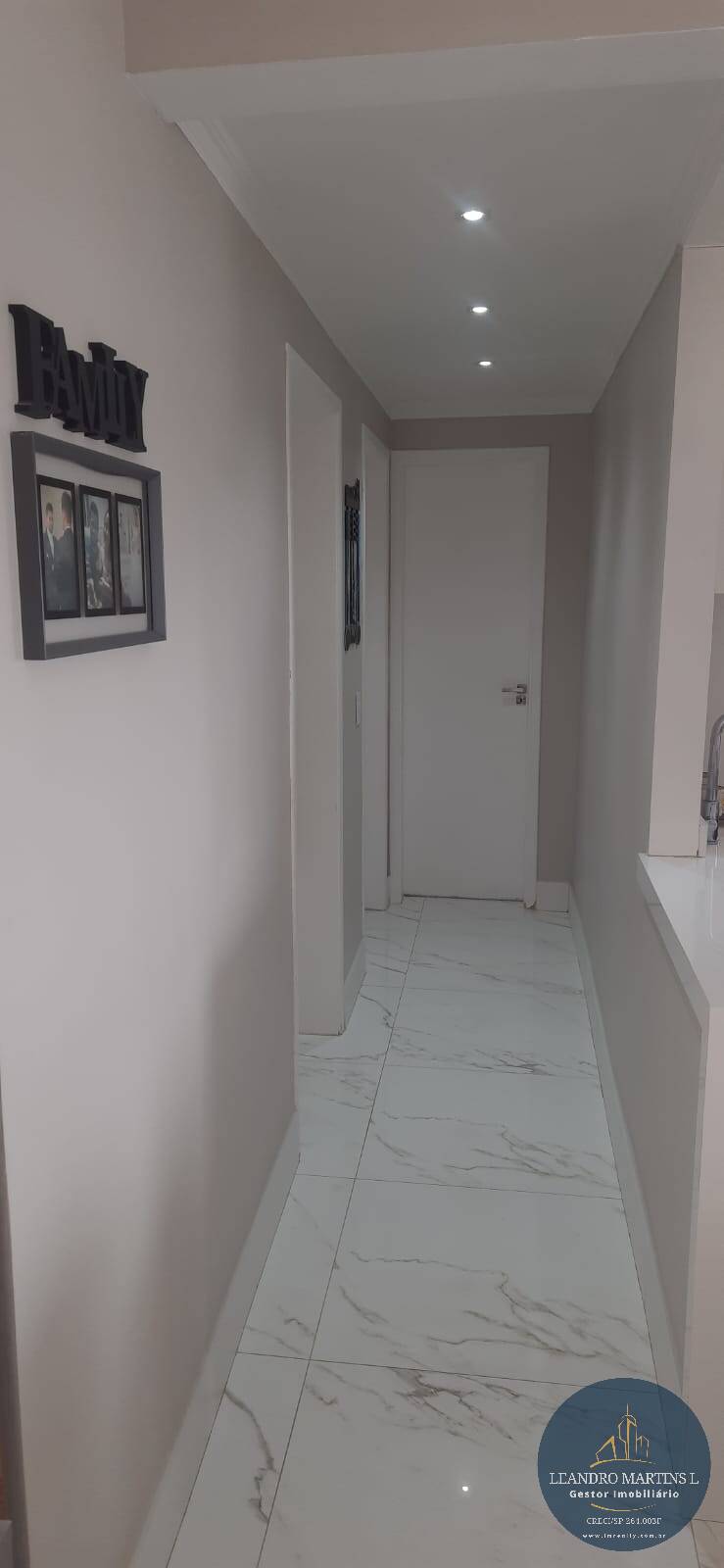 Apartamento à venda com 2 quartos, 65m² - Foto 11