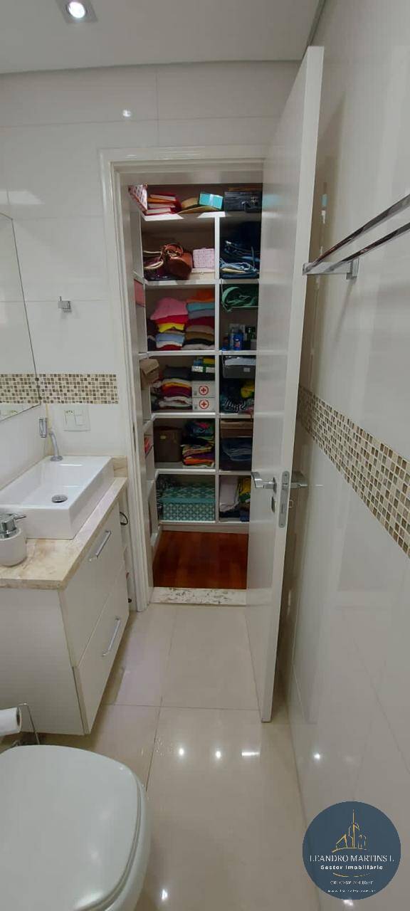 Casa de Condomínio à venda com 3 quartos, 210m² - Foto 31