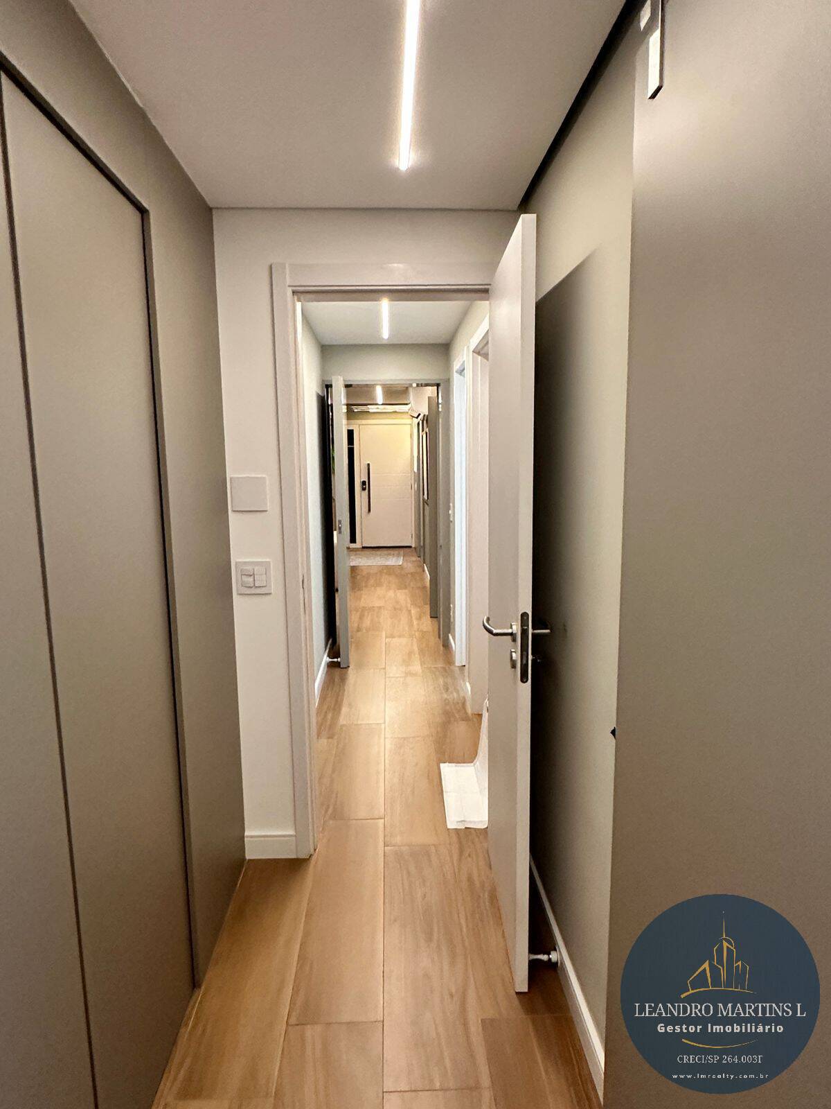 Apartamento à venda com 3 quartos, 122m² - Foto 22