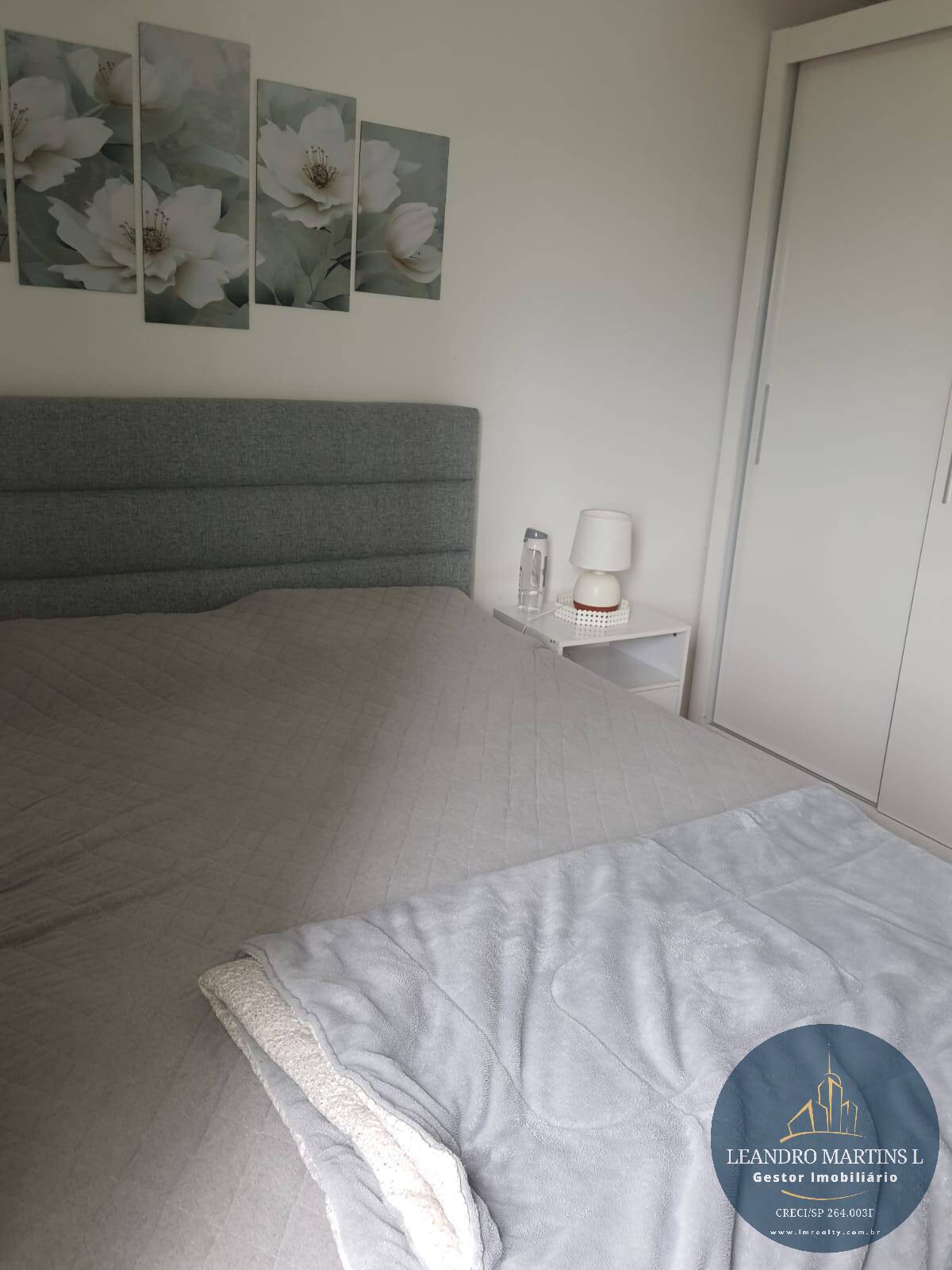 Apartamento à venda com 3 quartos, 72m² - Foto 2