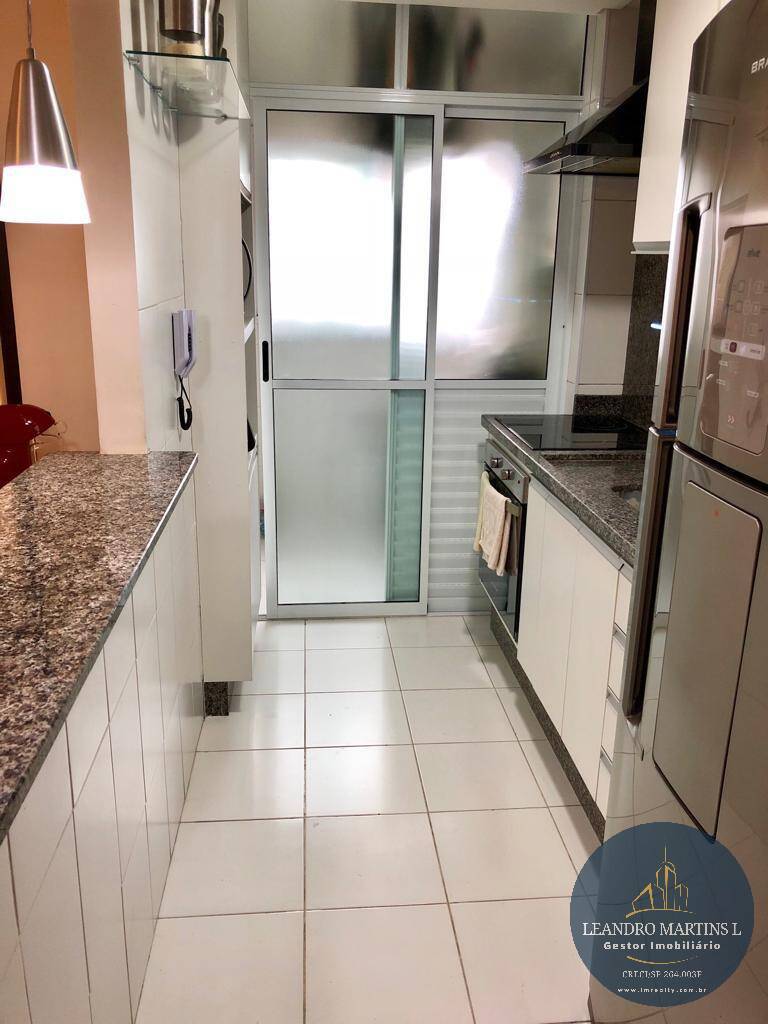 Apartamento à venda com 2 quartos, 60m² - Foto 15