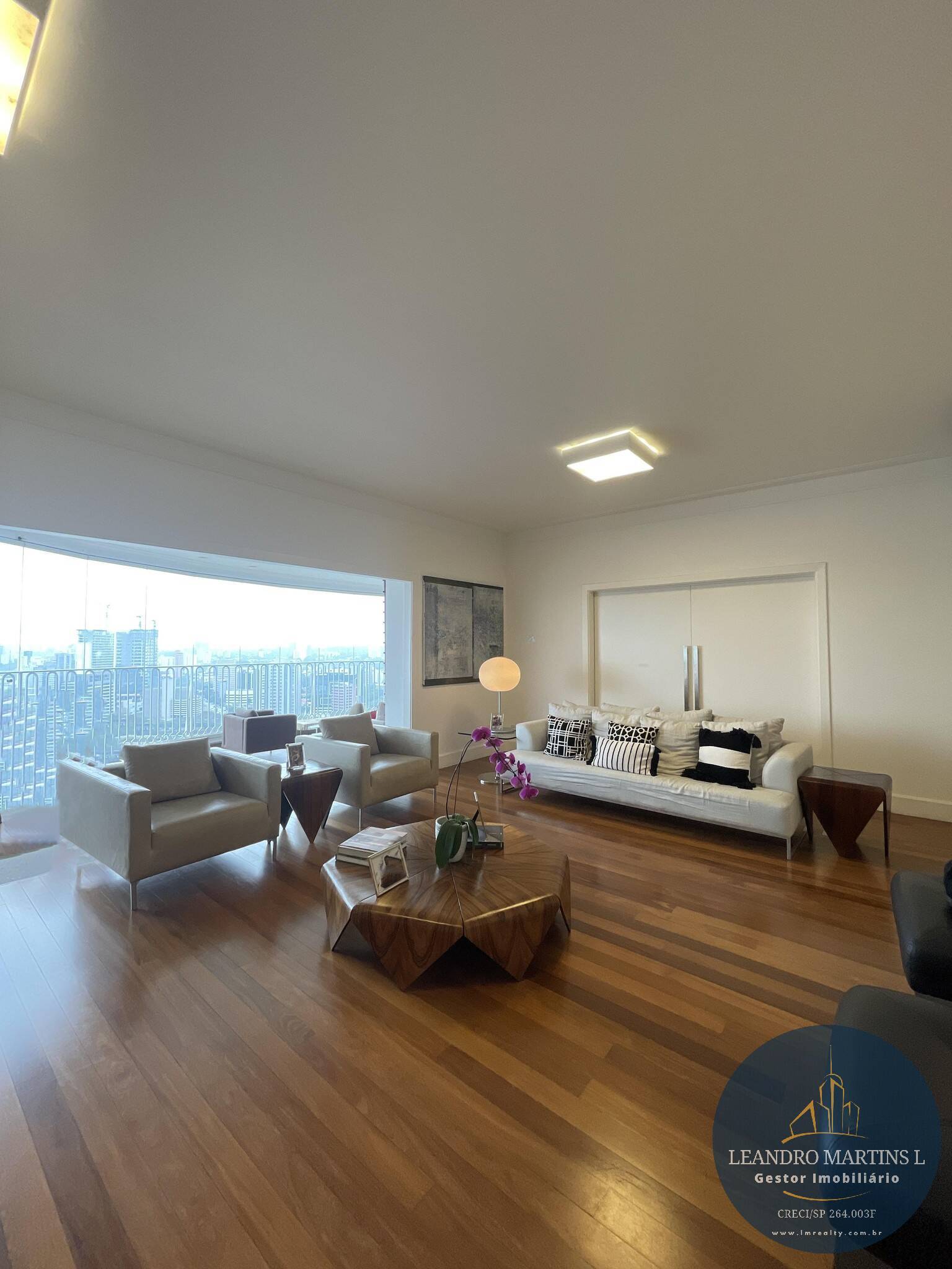 Apartamento à venda com 4 quartos, 427m² - Foto 2