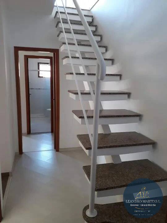 Casa à venda com 3 quartos, 203m² - Foto 4