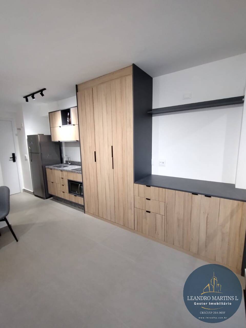 Apartamento à venda com 1 quarto, 24m² - Foto 2