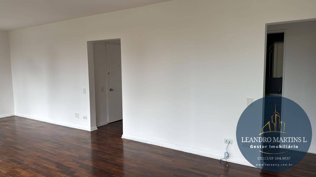 Apartamento à venda com 3 quartos, 140m² - Foto 2