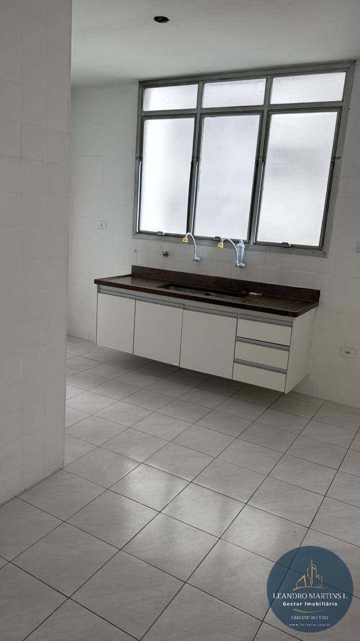 Apartamento à venda com 3 quartos, 140m² - Foto 7