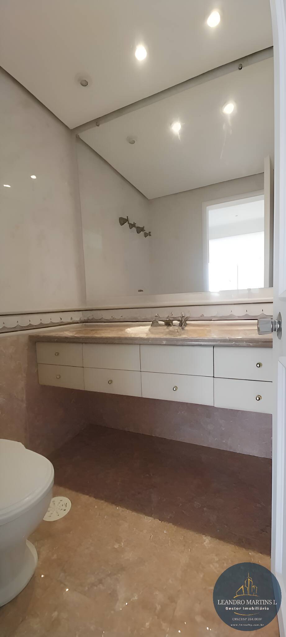 Apartamento à venda com 4 quartos, 202m² - Foto 9