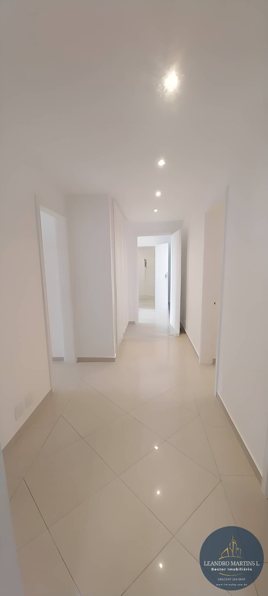 Apartamento à venda com 4 quartos, 202m² - Foto 26