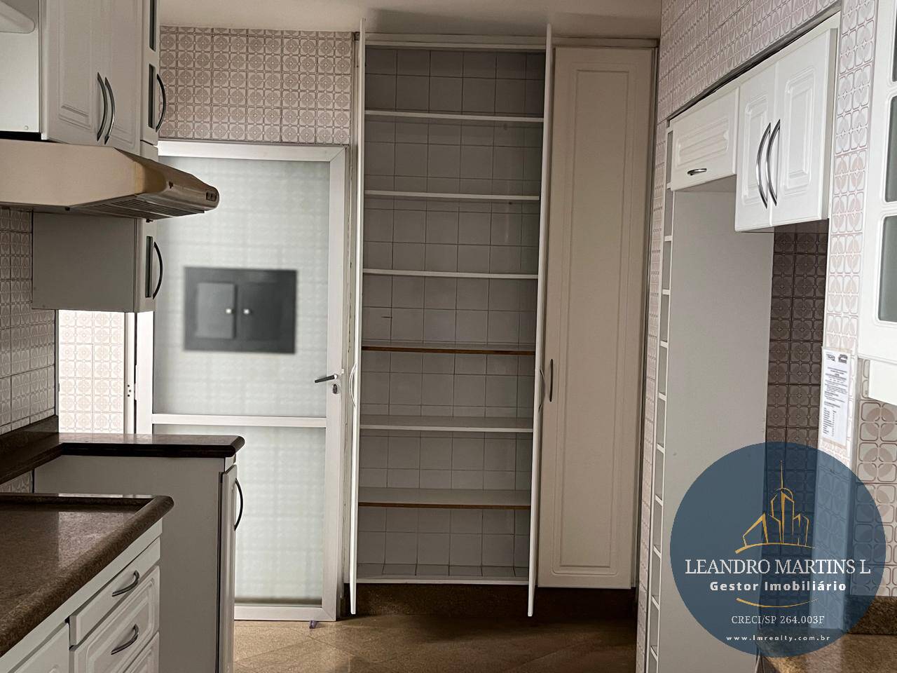 Apartamento à venda com 3 quartos, 202m² - Foto 7